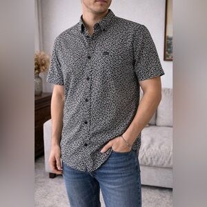 RVCA Men’s Floral Button Down Shirt Medium Regular Fit Black White Spring